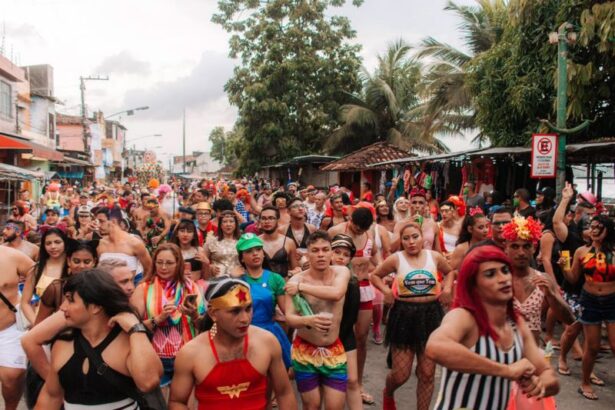 Foilões devem se atentar sobre os riscos de doenças durante o Carnaval.