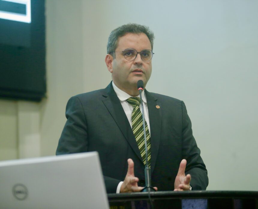 Pesquisa DOXA Erick Monteiro aponta deputado entre os mais lembrados para a Alepa