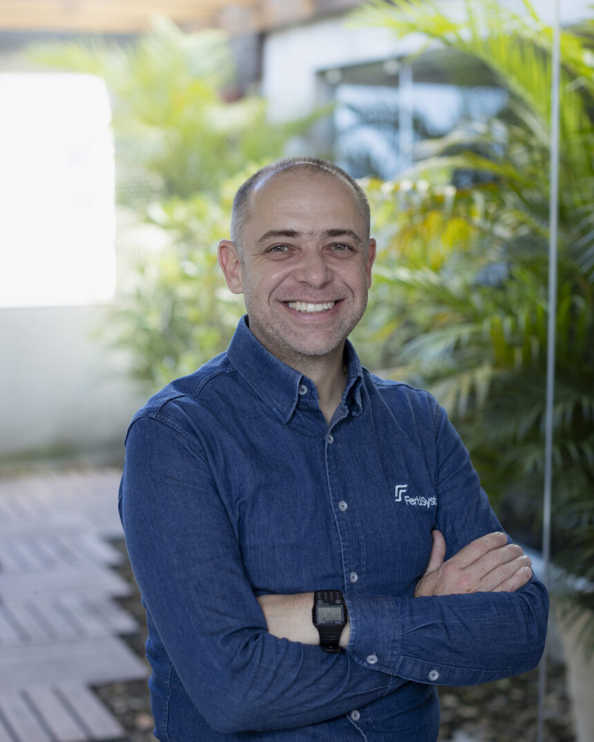 *Engenheiro Agrícola e gerente de Vendas, Pós-vendas e Marketing da FertiSystem