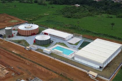 Estrutura da Usina da Paz em Altamira com prédios modernos destinados a serviços gratuitos de saúde, educação e cidadania.