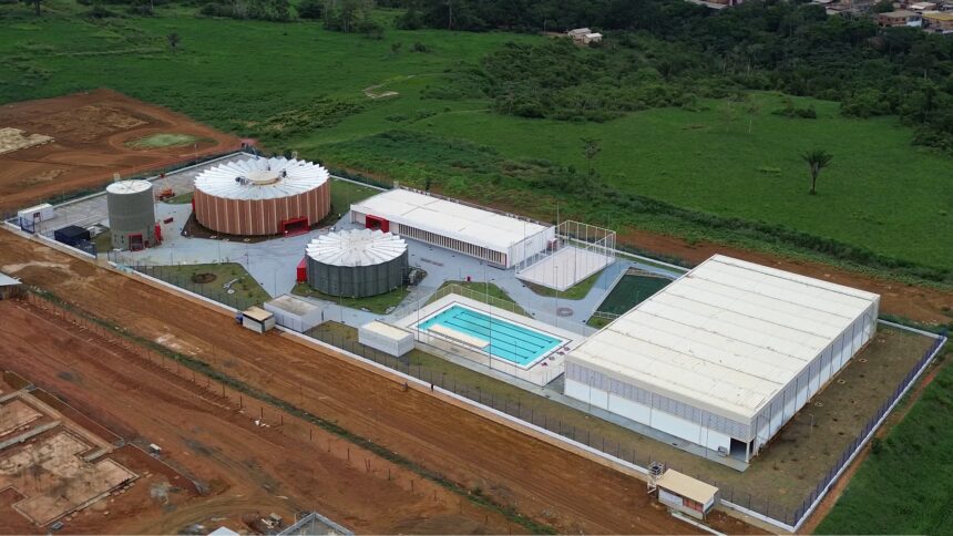 Estrutura da Usina da Paz em Altamira com prédios modernos destinados a serviços gratuitos de saúde, educação e cidadania.