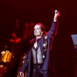 Maquiagem de Johnny Hooker como expressão de liberdade e identidade artística