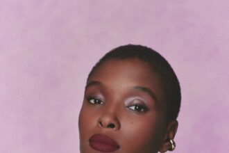 Beleza no Carnaval com maquiagem durável, cabelos protegidos e brilho para a folia