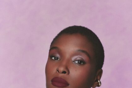 Beleza no Carnaval com maquiagem durável, cabelos protegidos e brilho para a folia