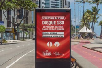 Peça publicitária da Itaipava com mensagem “Nunca assedie. Beba com sabedoria”.
