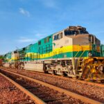 Trem da Vale circulando sobre a Estrada de Ferro Carajás (EFC), uma das ferrovias mais eficientes do país.