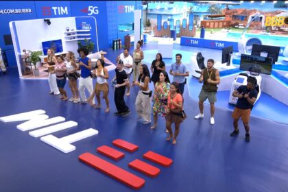 Espaço tecnológico montado na área externa da casa do BBB 26 com experiências gamer, automação e conectividade.