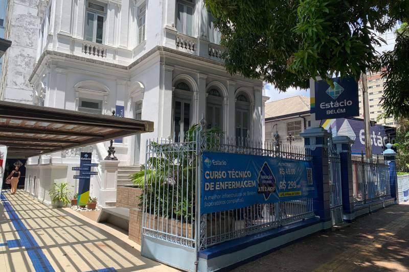 Estácio Qualifica 2026.1 apresenta palestrantes sobre IA, assessoria de comunicação, fotografia e pitch profissional