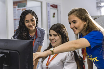 Solar Coca-Cola avança nas metas de equidade e amplia representatividade feminina nas equipes