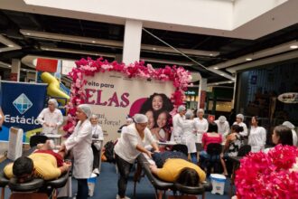 Ação de saúde e bem-estar sendo realizado nas dependências do shopping, em Ananindeua.