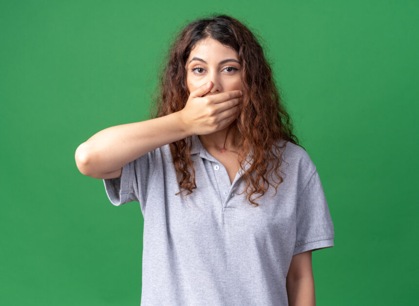 Mau hálito causa problemas de saúde