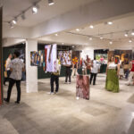 Público participa de atividade literária em espaço cultural de Belém.