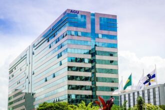 Prédio da Advocacia-Geral da União com vagas de estágio abertas