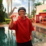 Ronaldinho Gaúcho participa de campanha da Itaipava inspirada no universo do futebol e da cultura digital