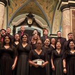 Coro Carlos Gomes durante apresentação musical em Belém.